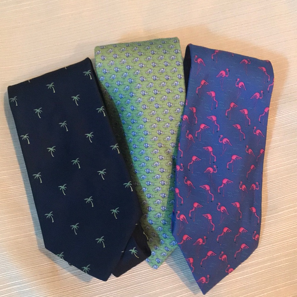 Tropical tie set